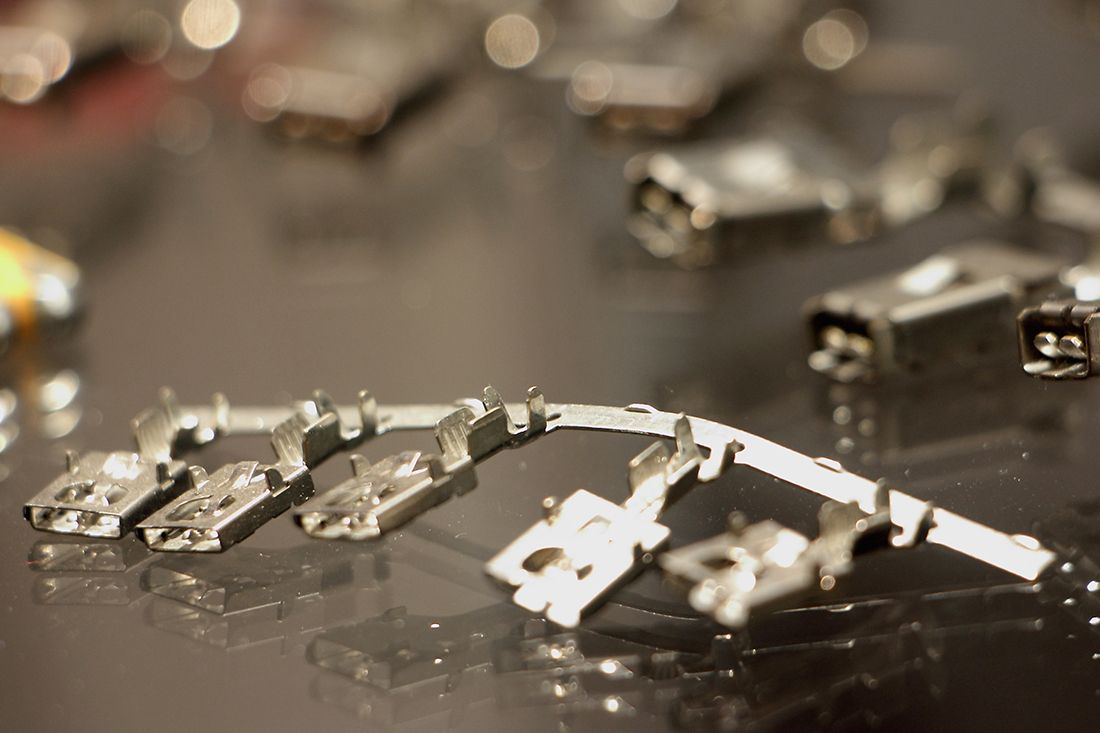 ·其他行業(yè) - 連接器 - 引線插頭