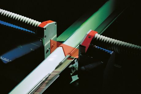 Laser System for Through-feed, Single Diameter Measuring and Grinder Regulation