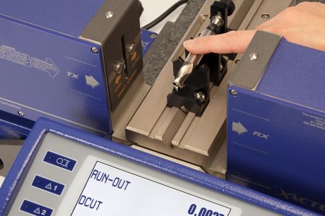 Micromètre laser de table pour la mesure du diamètre d'outils en métal dur